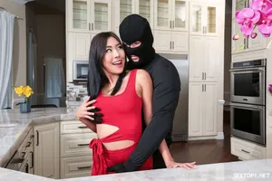 KFNE-076, KFNE-076 Lừa một cặp đôi nghiệp dư vào quan hệ tình dục NTR tại một nhà trọ suối nước nóng tắm chung phổ biến Tập 2