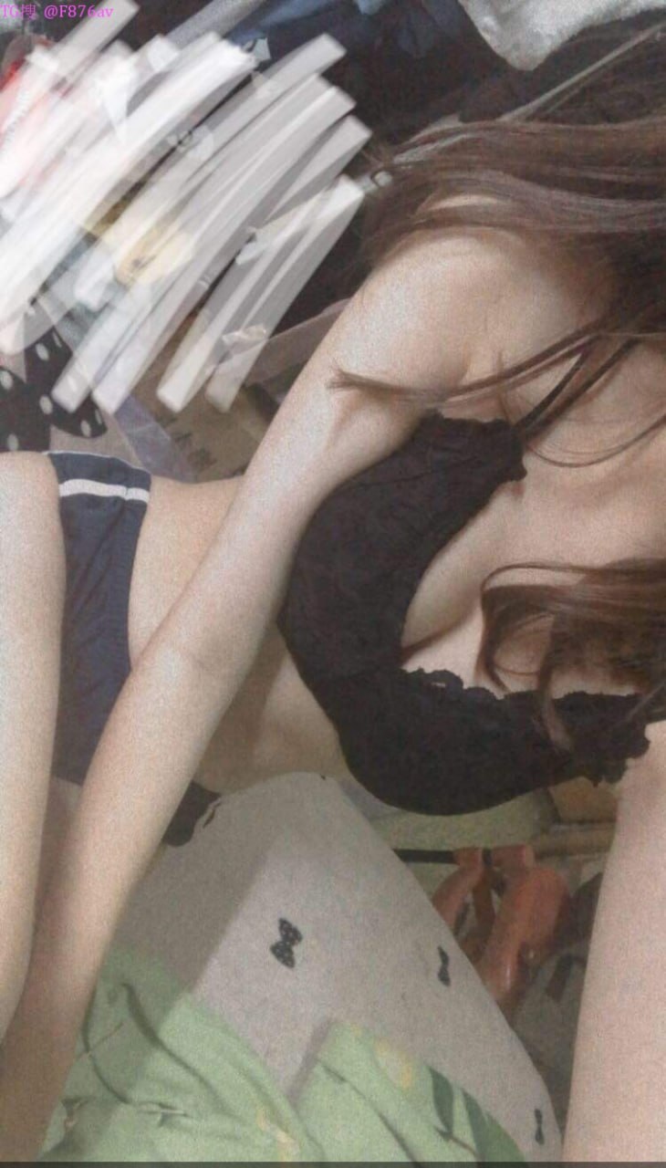 Cô hầu gái lồn khít bị ông chủ địt đủ các loại tư thế